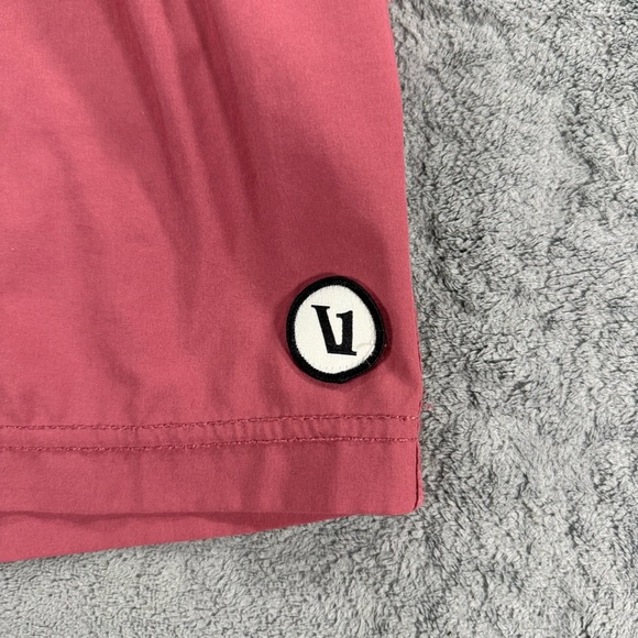 Vuori Men’s Kore Lined Shorts 7.5 Inseam Saltwater Red Workout Athleisure - Picture 3 of 4